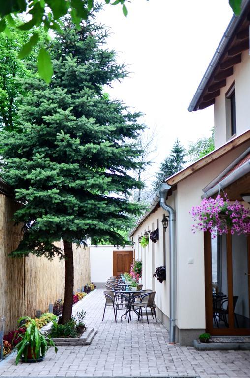 Pava Apartmanhaz Makó Εξωτερικό φωτογραφία